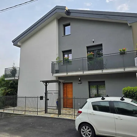 Bed and Breakfast Art Garage Varese *