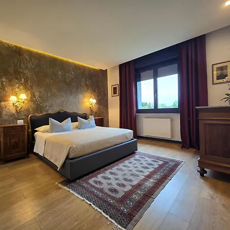 Bed and breakfast Art Garage Varese 4*