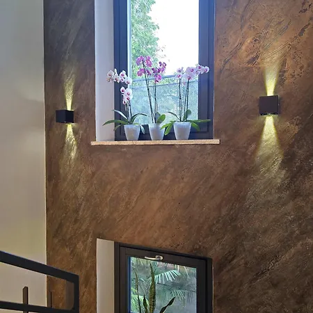 Art Garage Varese 4* Biandronno