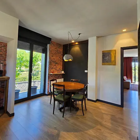 Art Garage Varese Bed and Breakfast