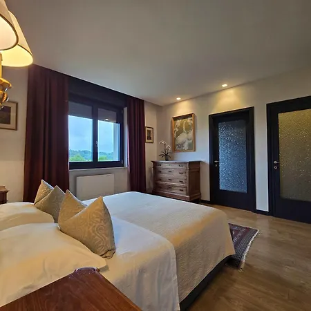 Art Garage Varese Bed and breakfast 4*