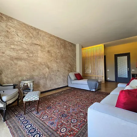 Bed and breakfast Art Garage Varese Biandronno