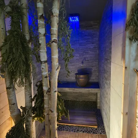 Art Garage Varese Nocleg ze śniadaniem 4*