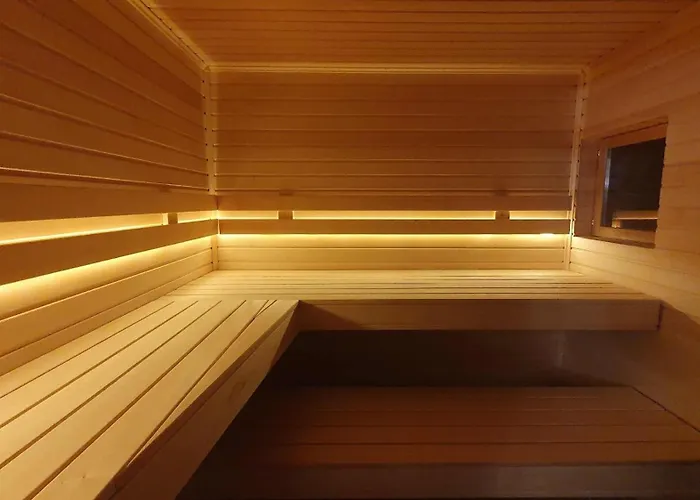 Art Garage Varese فندق مبيت وإفطار Biandronno