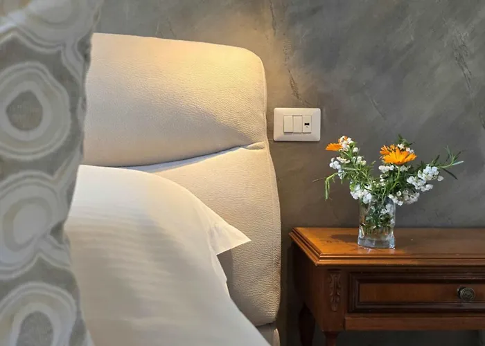 Art Garage Varese 4* Biandronno