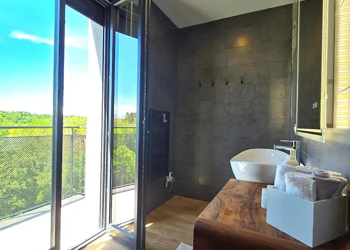 Bed & Breakfast Art Garage Varese Biandronno