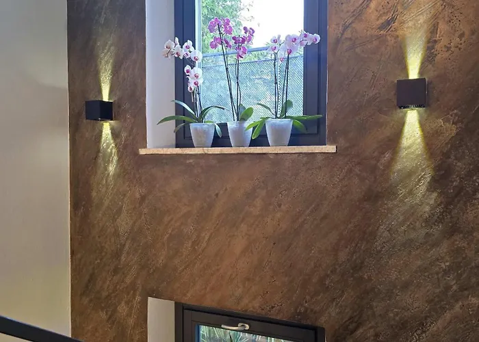 Art Garage Varese 4* Biandronno