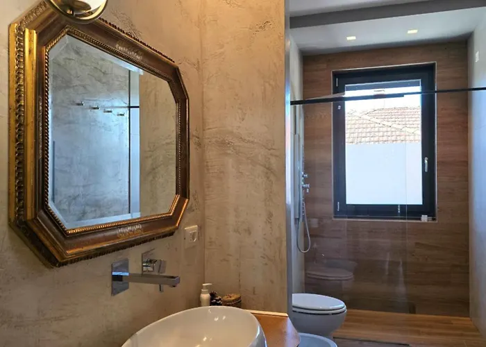 Bed & Breakfast Art Garage Varese 4*