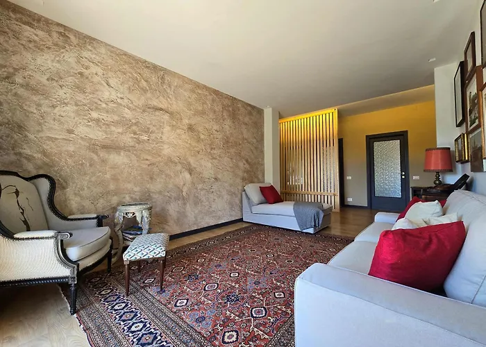 Bed & Breakfast Art Garage Varese Biandronno