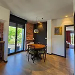 Art Garage Varese Bed & Breakfast