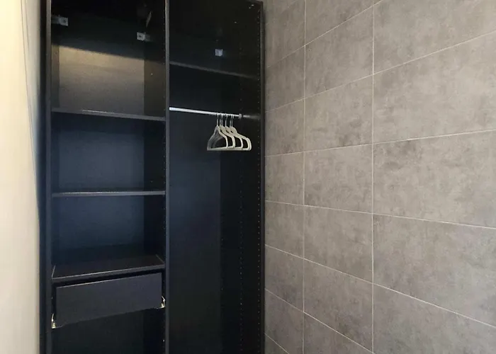 Oda ve Kahvaltı Art Garage Varese Biandronno