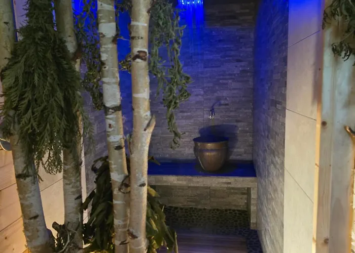 Art Garage Varese Oda ve Kahvaltı 4*