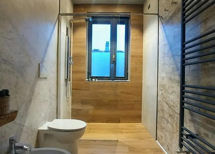 Oda ve Kahvaltı Art Garage Varese